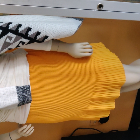 INC International Concepts Orange Pleated Skirt - Picture 2 of 8